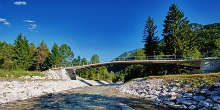 4* slovinské Alpy: moderní Alpski Resort Špik****, polopenze a odpočinek v bazénech