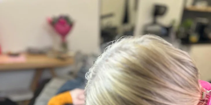 Permanentní make-up: rty nebo microblading či shading obočí vč. péče