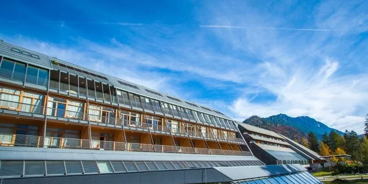 4* slovinské Alpy: moderní Alpski Resort Špik****, polopenze a odpočinek v bazénech