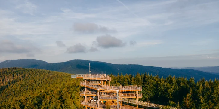 Pobyt v Rožnově pod Radhoštěm: jednoduché ubytování až pro 10 osob a možnost snídaně ve 4* hotelu