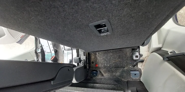 Auto jako nové: čištění interiéru, exteriéru i keramická ochrana ALU disků