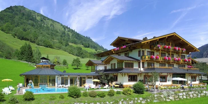 Pobyt u Zell am See: 4* hotel s polopenzí plus a wellness, super zázemí pro děti a cvičný svah