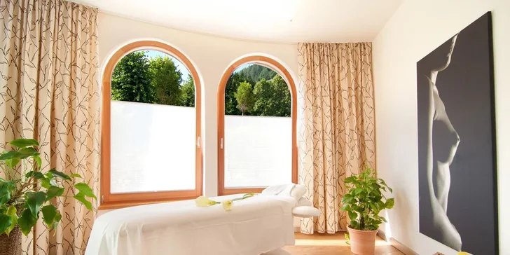 Zima v Korutanech: 5* hotel Pulverer kousek od sjezdovky, polopenze a neomezený vstup do wellness