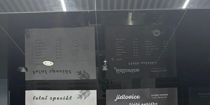 Dárek pro milovníky kávy: baristický kurz pro začátečníky, domácí příprava espressa i latte art