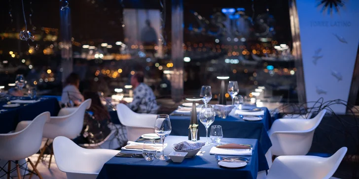 Dárkové poukazy na jídlo i nápoje ve 3 restauracích Žižkovské věže: Miminoo, Oblaca a Bistro 66