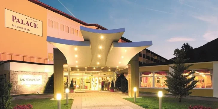 Zimní dovolená v Bad Hofgastein: 4* hotel s polopenzí a wellness, více než 200 km sjezdovek
