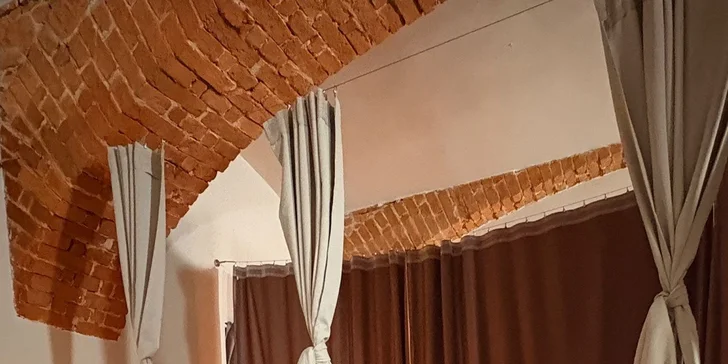Relaxace z rukou Filipínek: aroma či Bali masáž celého těla nebo masáž zad a šíje