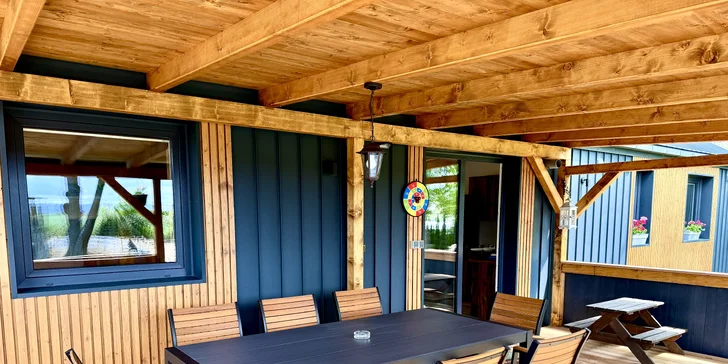 Luxusní glamping na východu Čech: sauna, venkovní vířivka i vyžití pro děti