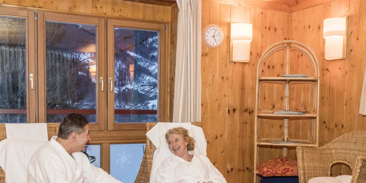 Zima v rakouských Alpách: regionální polopenze, venkovní sauna a 1denní skipas