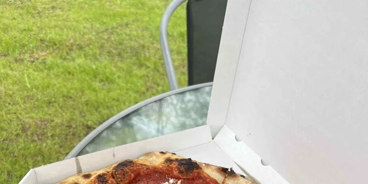 Ochutnejte pravou neapolskou Margheritu: pizza a nápoj dle výběru pro 1 nebo 2 osoby