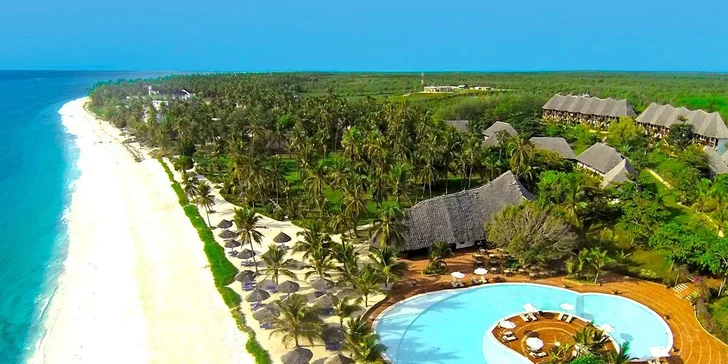 Letecky na Zanzibar: hotel Dongwe Club Vacanze**** s all inclusive a bazénem hned u pláže
