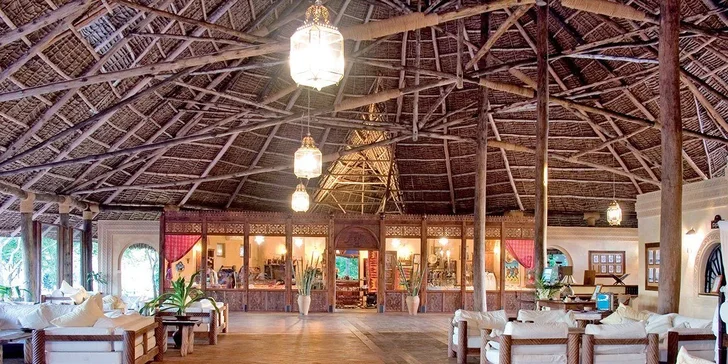 Letecky na Zanzibar: hotel Dongwe Club Vacanze**** s all inclusive a bazénem hned u pláže