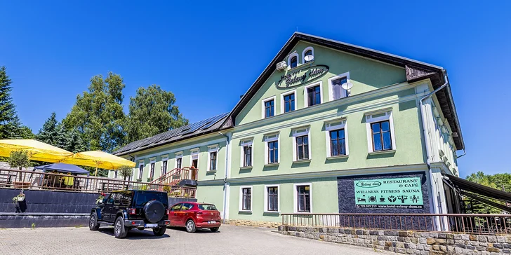 Českosaské Švýcarsko: nový hotel s wellness, snídaně či polopenze i výlety k Pravčické bráně
