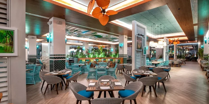 Dominikánská republika: 5* Hotel Lopesan Costa Bávaro Resort, Spa & Casino, u pláže, s bazény, all inclusive a přímý let