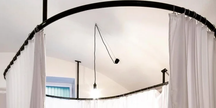 Baňkování nebo až hodinová relaxační či hloubková masáž zad