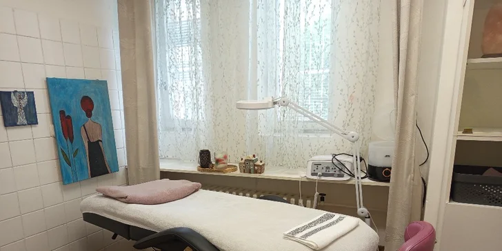 Laminace obočí, lash lifting nebo masáž obličeje a dekoltu