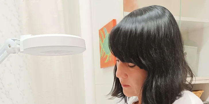 Laminace obočí, lash lifting nebo masáž obličeje a dekoltu