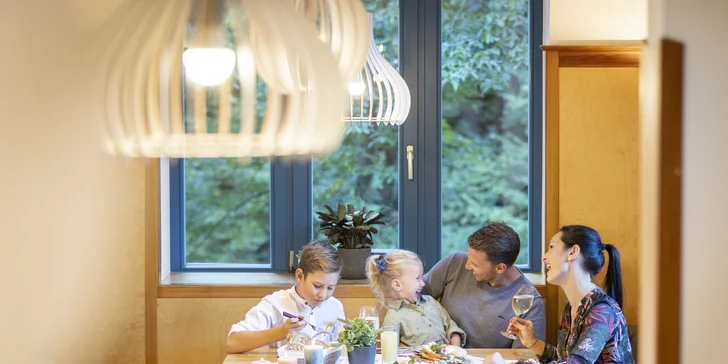 Krásný hotel ve Štýrských Alpách s polopenzí a neomezenými saunami