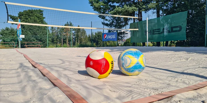 Sportovní zábava: hodina klasického i plážového volejbalu či nohejbalu