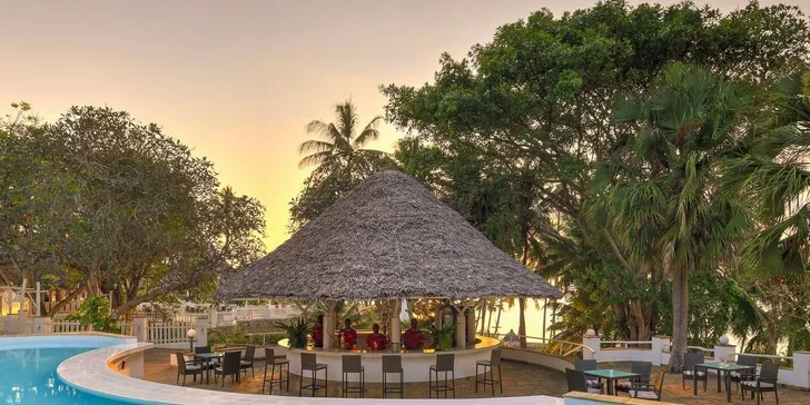 Dovolená v Keni vč. letenek: 5* hotel s all inclusive, přímo u Diani Beach