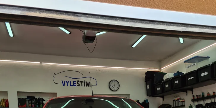 Důkladné mytí interiéru či exteriéru auta i detailní čištění kol