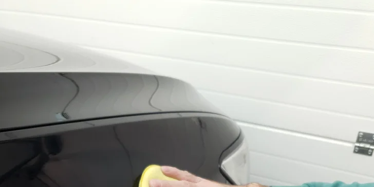 Důkladné mytí interiéru či exteriéru auta i detailní čištění kol