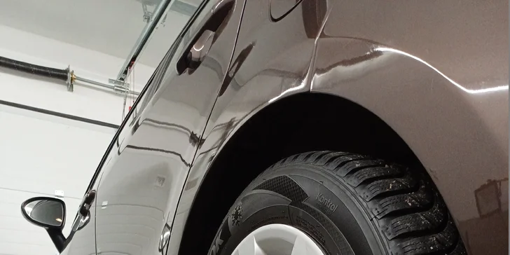 Důkladné mytí interiéru či exteriéru auta i detailní čištění kol