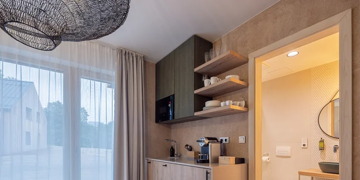 Luxusní dovolená v Jizerských horách: moderní apartmány až pro 7 osob, snídaně, privátní wellness