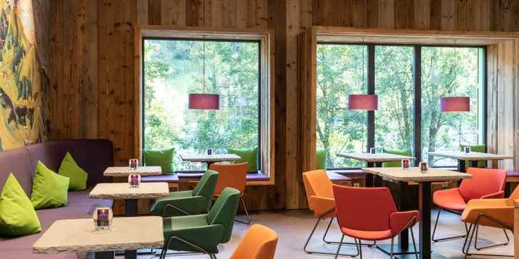 Aktivní dovolená v Alpách: moderní hotel ve městě Gaschurn, vč. snídaně a wellness, dítě zdarma