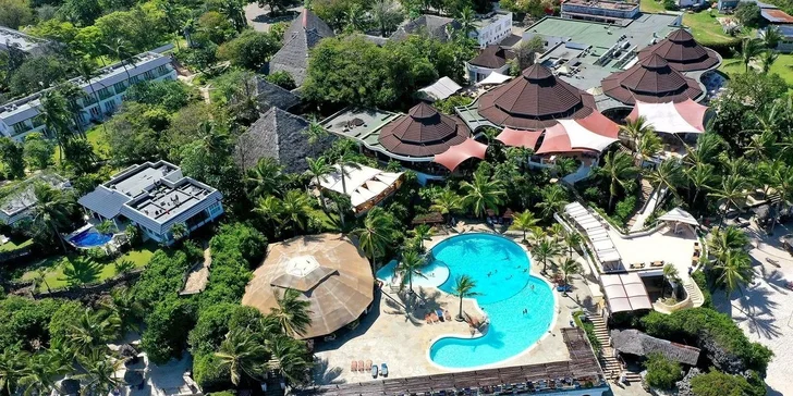 Zájezd do Keni: přímý let, 5* hotel Leopard Beach Resort & Spa s all inclusive
