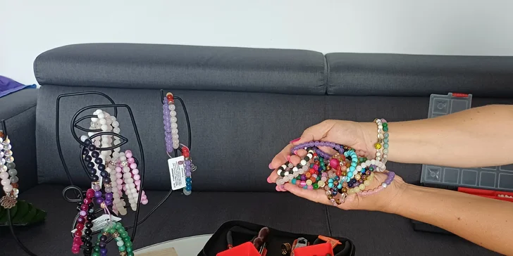 Workshop výroby 5 boho náramků z minerálů i jablonecké bižuterie