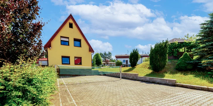 Pobyt v srdci Českého ráje: snídaně, venkovní bazén, sportovní aktivity, minigolf i bowling