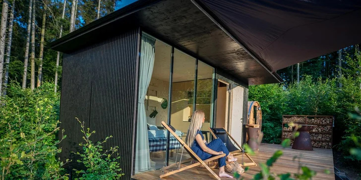 Tiny house na Sázavě: cedrová sauna, možnost snídaní i grilování