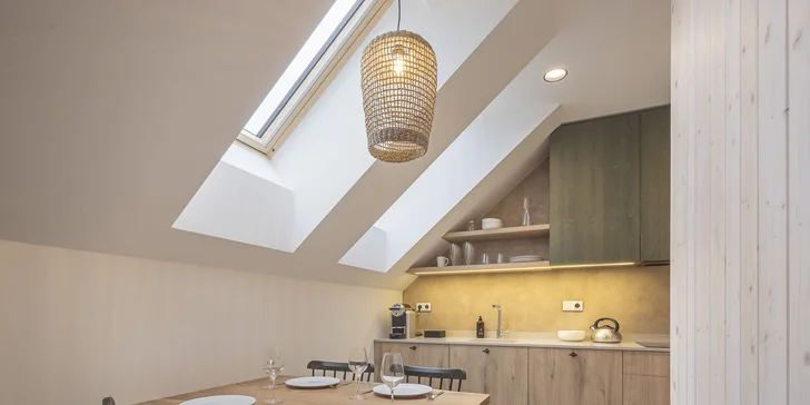 Luxusní dovolená v Jizerských horách: moderní apartmány až pro 7 osob, snídaně, privátní wellness