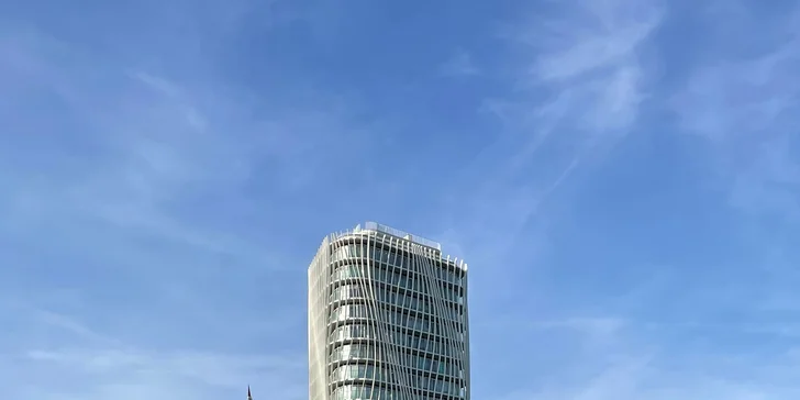 Tenisové tréninky pro všechny úrovně: Vylepšete svou hru a bavte se!