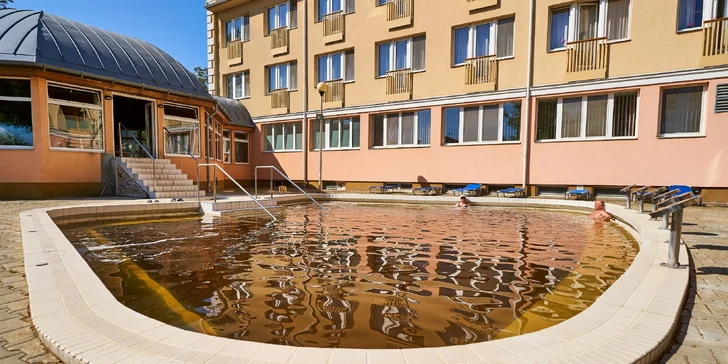 Rodinná dovolená v Maďarsku: 3* hotel s polopenzí a wellness, vstup do největších termálů v Evropě
