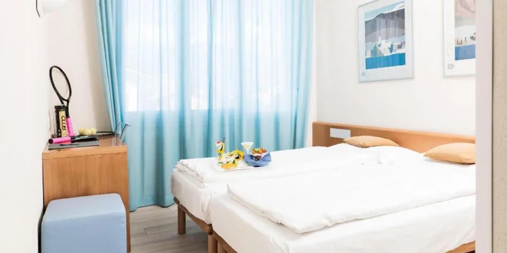 Dovolená u jezera Garda: 3* hotelový komplex se snídaní, tenis, vodní sporty i turistika