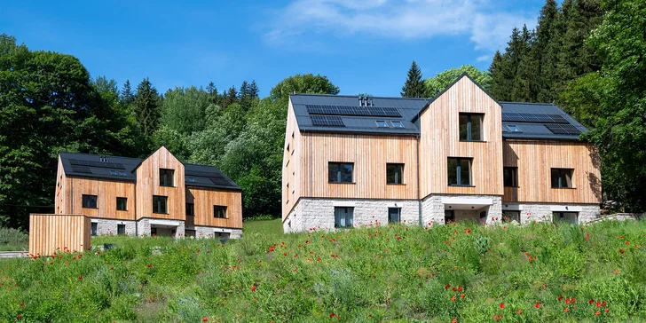 Luxusní dovolená v Jizerských horách: moderní apartmány až pro 7 osob, snídaně, privátní wellness