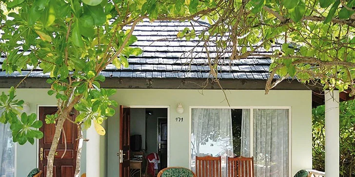 Letecky na Maledivy: Villa Park Sun Island***** s all inclusive, vily u pláže nebo i s bazénem