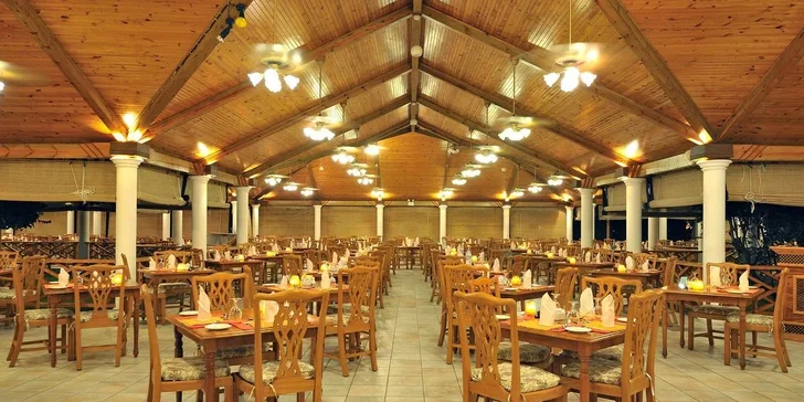 Letecky na Maledivy: Villa Park Sun Island***** s all inclusive, vily u pláže nebo i s bazénem