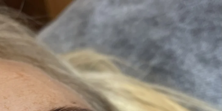 Uhrančivý pohled: lash lifting včetně barvy na řasy v salonu v Prostějově