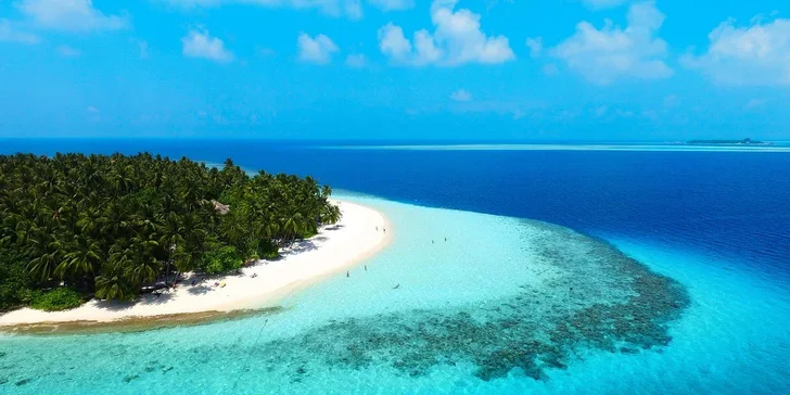 Tropický ráj na Maledivách: 4* hotel Fihalhohi Maldives s all inclusive, přímý let