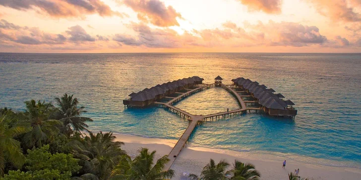 Tropický ráj na Maledivách: 4* hotel Fihalhohi Maldives s all inclusive, přímý let