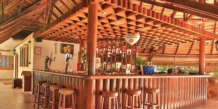 Tropický ráj na Maledivách: 4* hotel Fihalhohi Maldives s all inclusive, přímý let