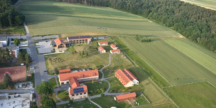 Rodinná dovolená v Rakousku: hotel s polopenzí a wellness, malá zoo i venkovní bazény