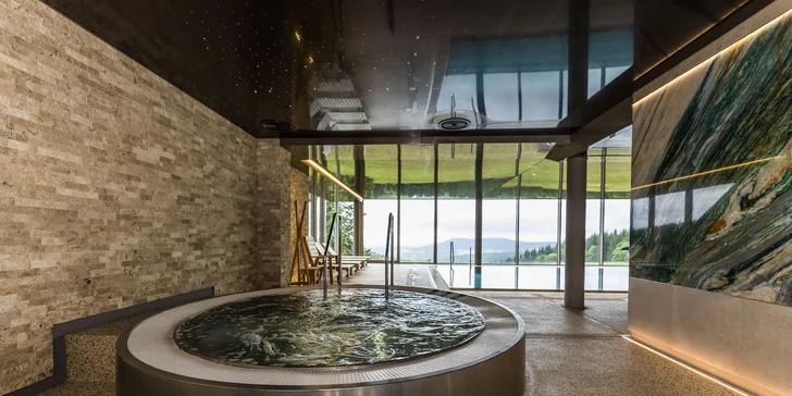 Horský hotel u Pece pod Sněžkou: snídaně či polopenze a 90 min. wellness