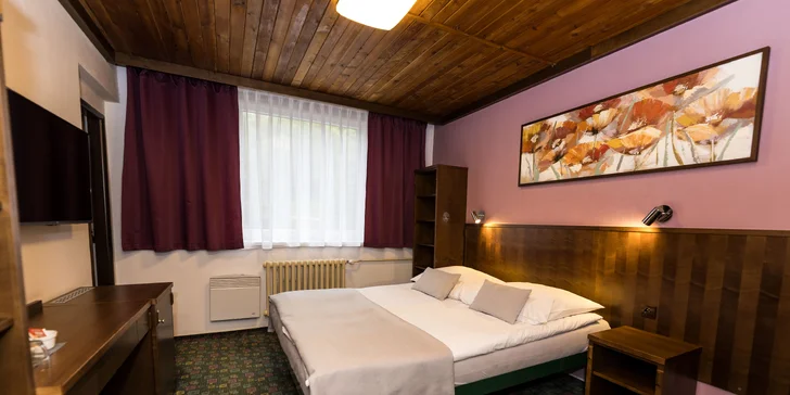 Horský hotel u Pece pod Sněžkou: snídaně či polopenze a 90 min. wellness