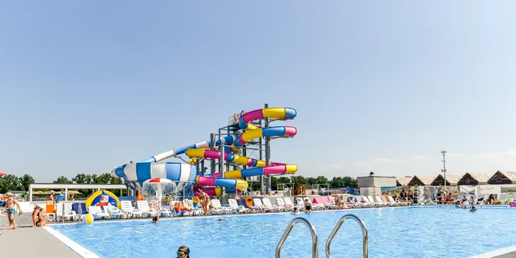 Jelenia Góra: zážitkový resort s aquaparkem i animačním programem, bydlení v moderních domcích