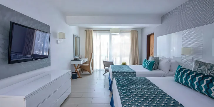 Zájezd do Keni: přímý let, 5* hotel Leopard Beach Resort & Spa s all inclusive