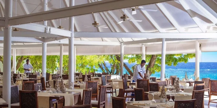 Dovolená na Maledivách: luxusní 5* resort přímo u pláže, vč. all inclusive